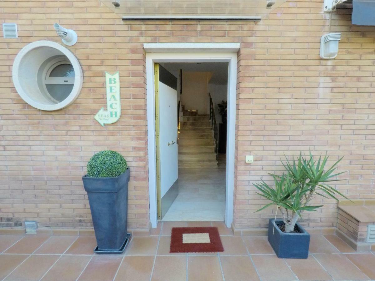Beach House Castelldefels Ngoại thất bức ảnh