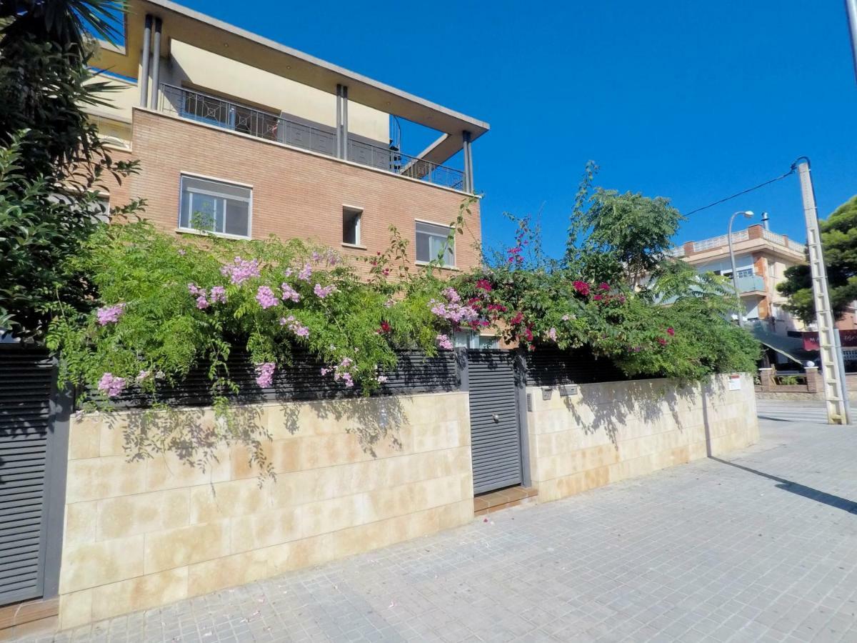 Beach House Castelldefels Ngoại thất bức ảnh